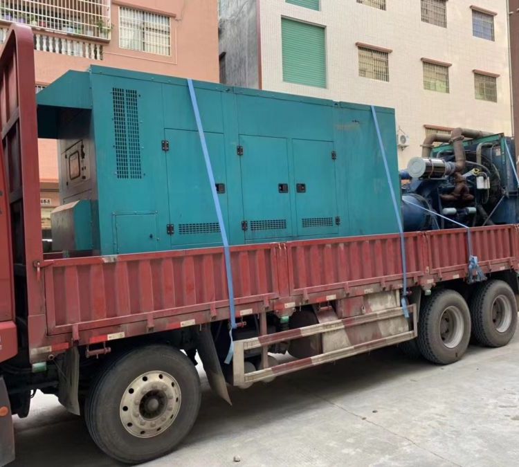 青山如何在不同负载率下确保 400KW 柴油发电机组的正常运行？